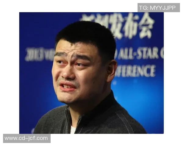 当魔兽遇上姚明篮球场上的巨人对决与友谊的奇妙碰撞