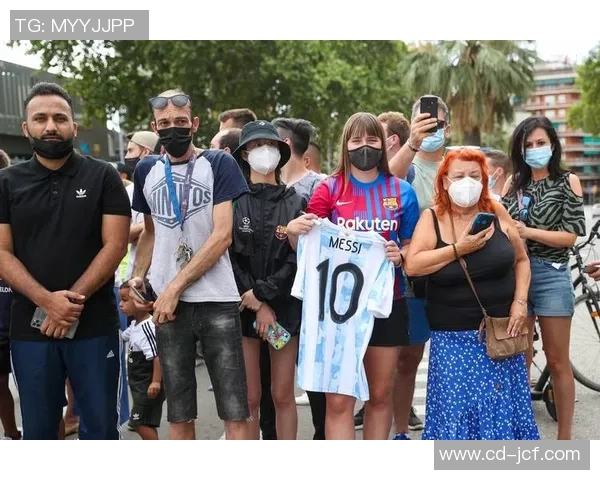 足球明星告别瞬间高清图片回顾展现他们辉煌职业生涯的感人时刻