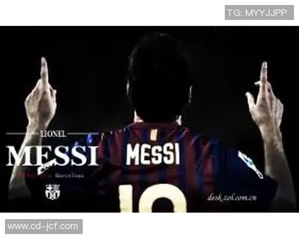 足球明星背影高清图展现运动魅力与风采的完美瞬间